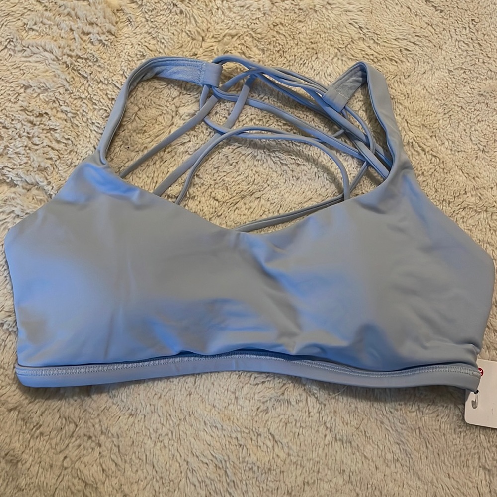 Lululemon Free to be bra *Wild NWOT